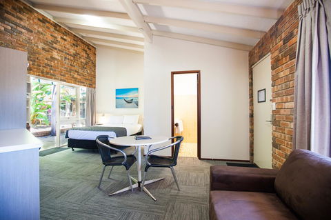 Leisure Inn Hotel Rockingham - Events Australia 27