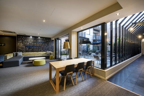 Mantra On Hay Perth - Tourism Bookings 9