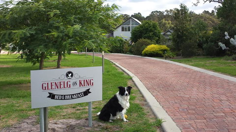 Glenelg On King Bed & Breakfast - Tourism Bookings 12