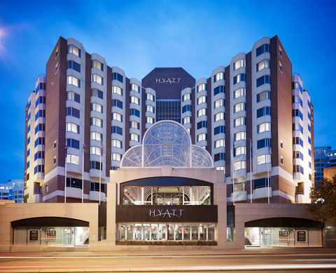 Residence On Langley Park - Accommodation Europe 1