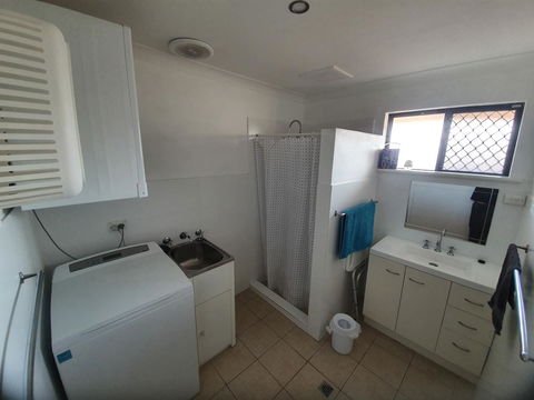 Ocean Beach Chalet 18 - Tourism Bookings 7