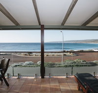 Canal Rocks Beachfront Apartments