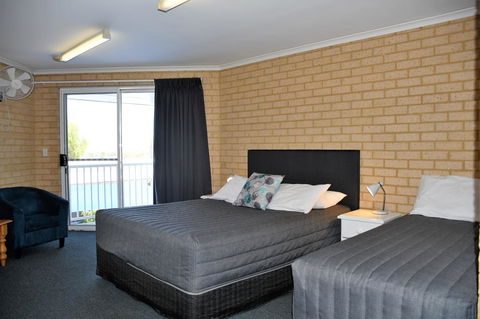 Kalbarri Seafront Villas - Events Australia 11
