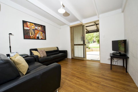 Peppermint Brook Cottages - Events Australia 6