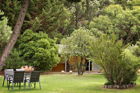 Peppermint Brook Cottages - Events Australia 9