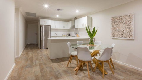 Starboard Views Kalbarri - River Front Apartment - Tourism Bookings 2
