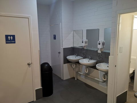 Quokka Backpackers Hostel Perth - Note - Valid Passport Required To Check In - Events Australia 23