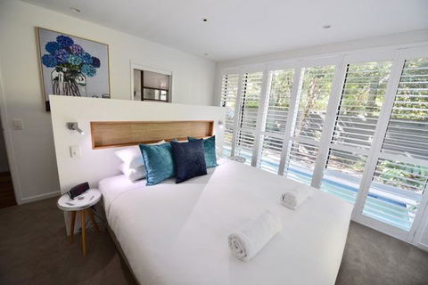 East On Byron - Accommodation Europe 17