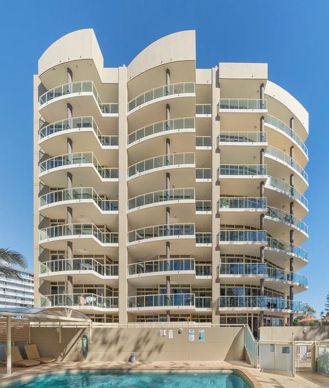 Northpoint Apartments - Tourism Bookings 2