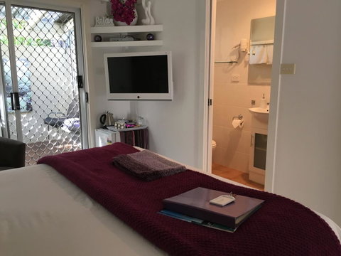 Nelson Bay Bed & Breakfast - Tourism Bookings 21