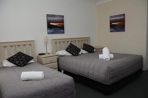 Ben Chifley Motor Inn - Accommodation Europe 13