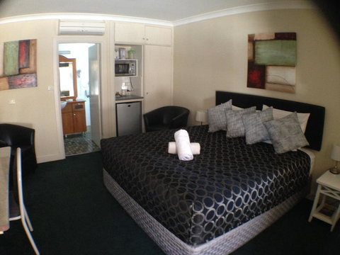 Ben Chifley Motor Inn - Accommodation Europe 22