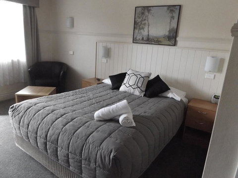 Ben Chifley Motor Inn - Accommodation Europe 2