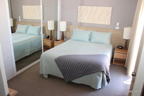 Mollymook Cove Apartments - Events Australia 33
