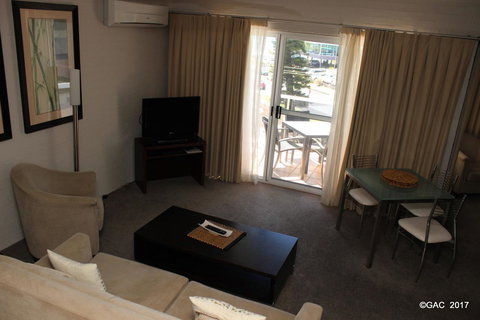 Mollymook Cove Apartments - Events Australia 10