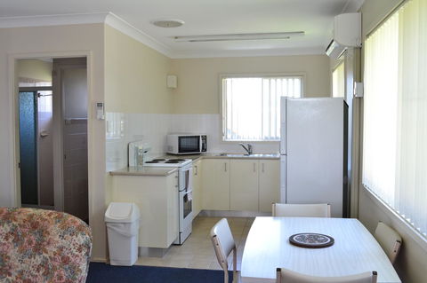 Sundial Holiday Units - Events Australia 42