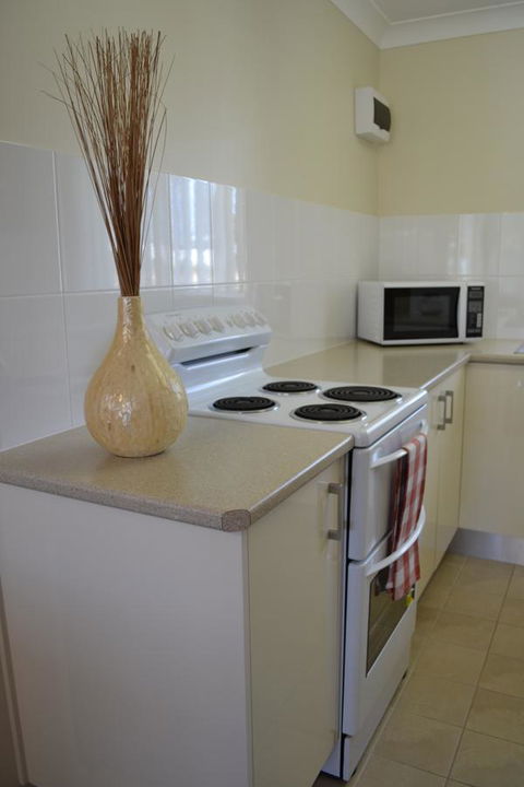 Sundial Holiday Units - Events Australia 17