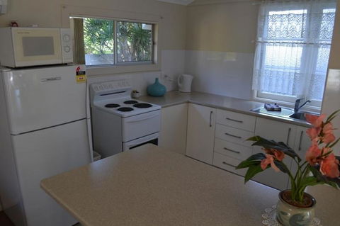 Sundial Holiday Units - Events Australia 4