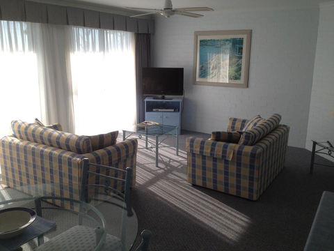 Breakers Apartments - Events Australia 6