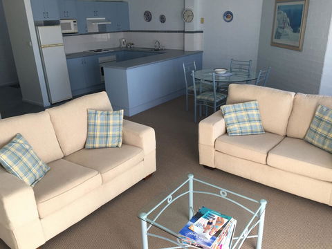Breakers Apartments - Events Australia 9