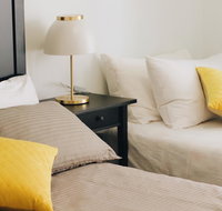 Modern  Cosy 2-Bedroom Apartment Hornsby - Events Australia