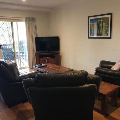 Mariner Bay Apartments - Events Australia 8