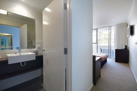 Macquarie Waters Boutique Apartment Hotel - Events Australia 24
