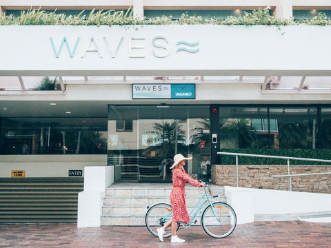 Waves Byron Bay - Events Australia 0