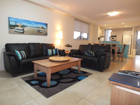 Pacific Marina Apartments - Tourism Bookings 1
