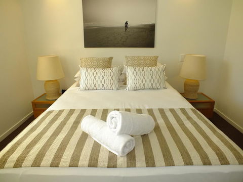 Pacific Marina Apartments - Tourism Bookings 14