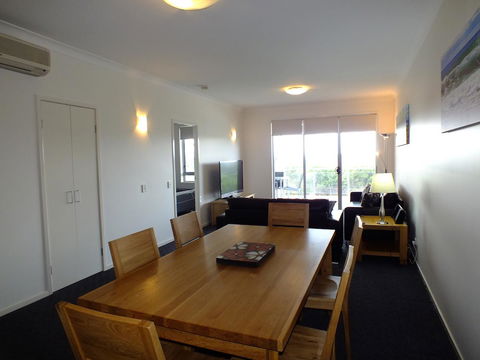 Pacific Marina Apartments - Tourism Bookings 37