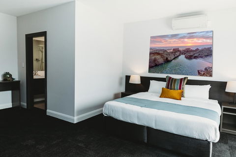 Coniston Hotel Wollongong - Accommodation Europe 2