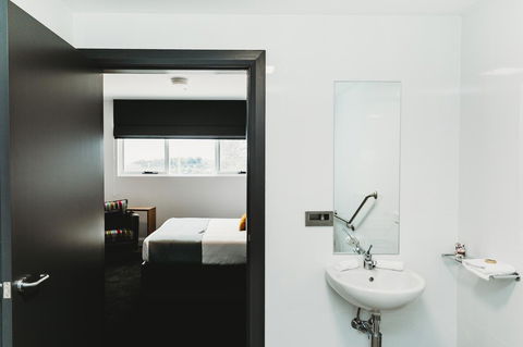 Coniston Hotel Wollongong - Accommodation Europe 27