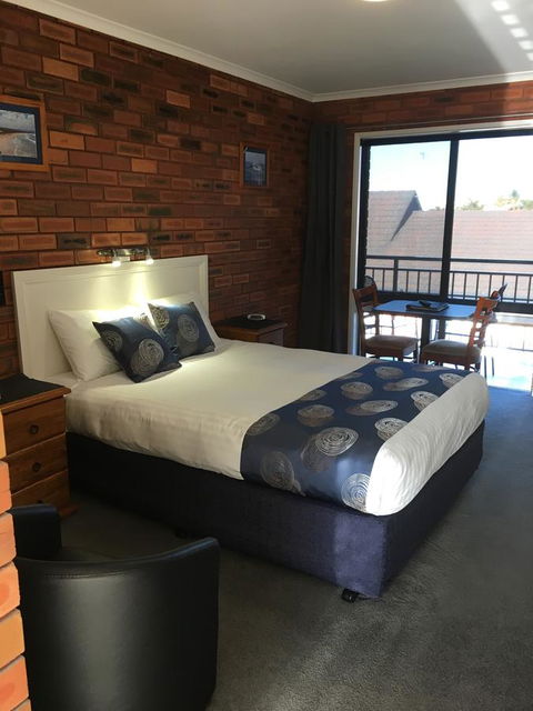 Pelican Motor Inn - Events Australia 19