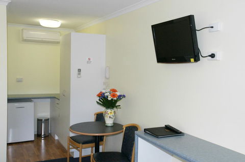 Pelican Motor Inn - Events Australia 32