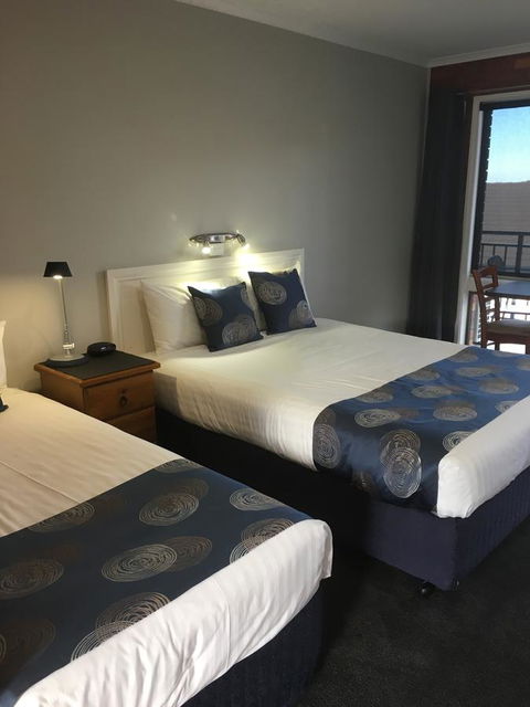 Pelican Motor Inn - Events Australia 6