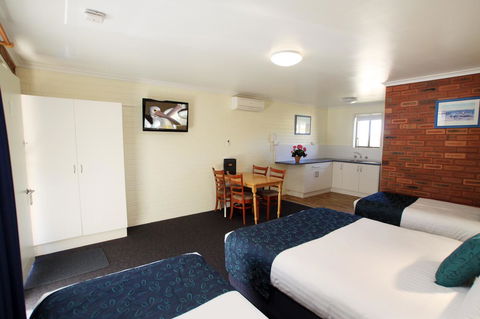 Pelican Motor Inn - Events Australia 38