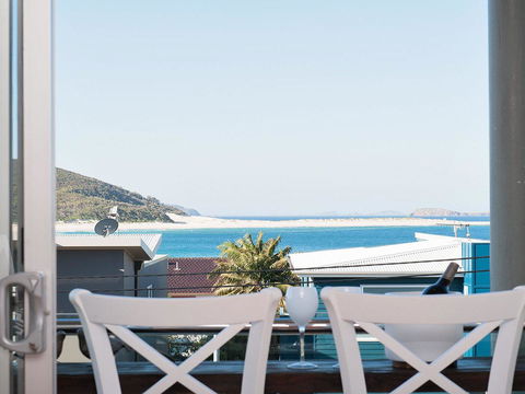 Blue View @ Fingal Bay - Tourism Bookings 13