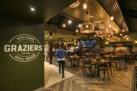 Nightcap At Caringbah Hotel - Events Australia 17