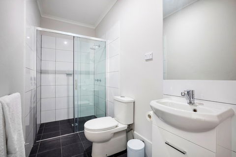 Nightcap At Caringbah Hotel - Events Australia 27