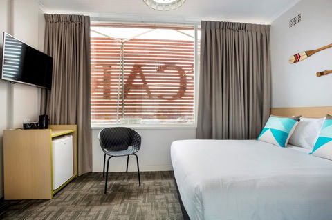 Nightcap At Caringbah Hotel - Events Australia 11