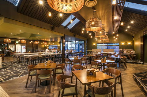 Nightcap At Caringbah Hotel - Events Australia 6