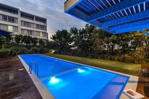 Oaks Nelson Bay Lure Suites - Tourism Bookings 11