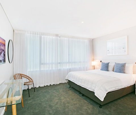 Oaks Nelson Bay Lure Suites - Tourism Bookings 2
