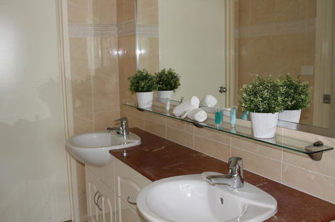 The Boathouse Resort Luxury Apartments - Events Australia 18