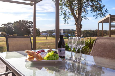 Condo 105 @ Horizons Golf Resort - Salamander Bay NSW - Tourism Bookings 0