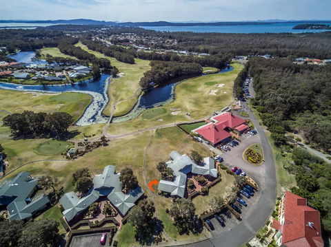 Condo 105 @ Horizons Golf Resort - Salamander Bay NSW - Tourism Bookings 7