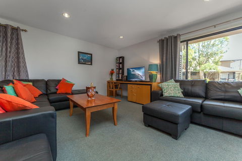 Condo 105 @ Horizons Golf Resort - Salamander Bay NSW - Tourism Bookings 6