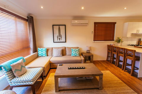 Sunbaker Pet Friendly Awards Finalist 4 Mins Walk To Culburra Beach - Events Australia 6