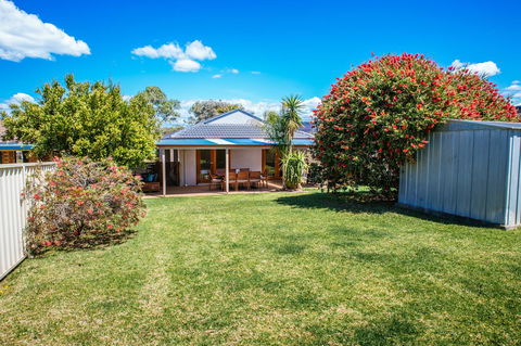 Sunbaker Pet Friendly Awards Finalist 4 Mins Walk To Culburra Beach - Events Australia 4